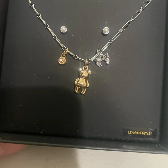 New With Box Coach Teddy Bear And Bow Earrings And Necklace Boxed Set CCU46 - Picture 7 of 11